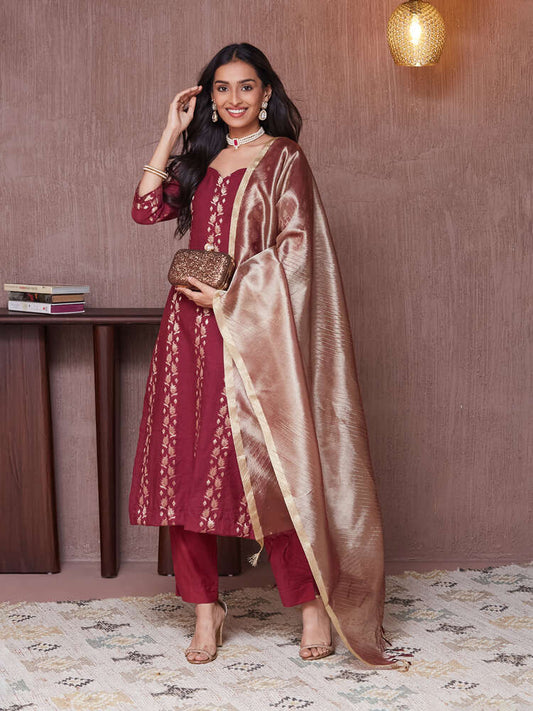 Noora Unstitched Suit Set
