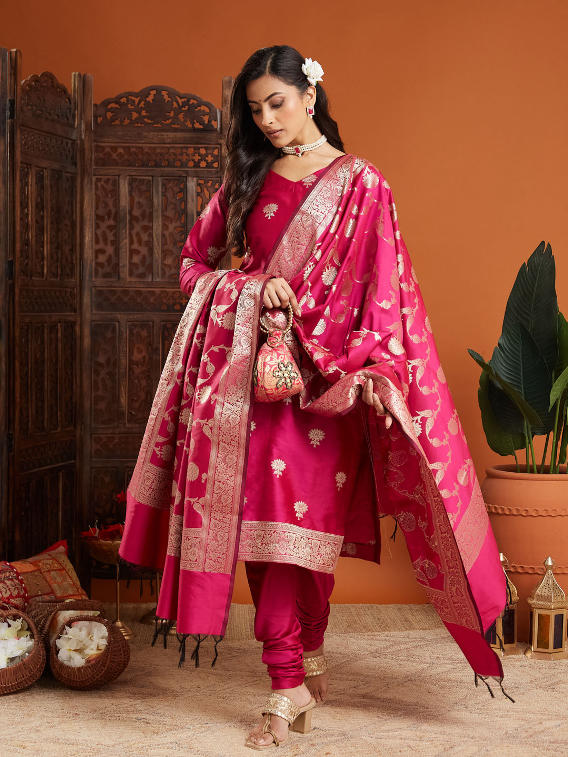 डायन्थस बेस्ट सेलर सूट