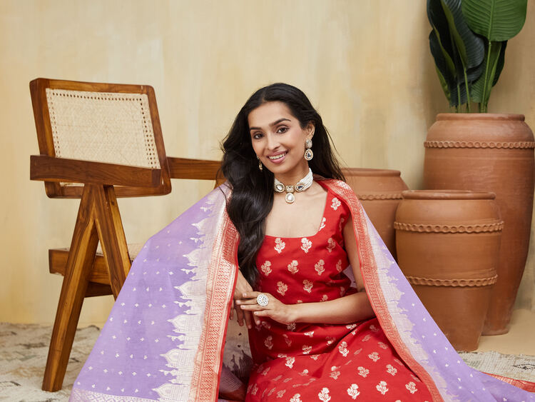 EOSS Sanai Stitched Suit