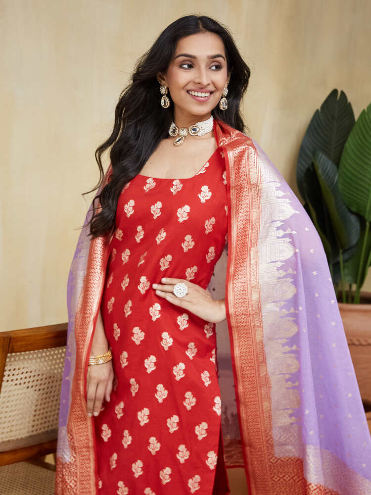 EOSS Sanai Stitched Suit