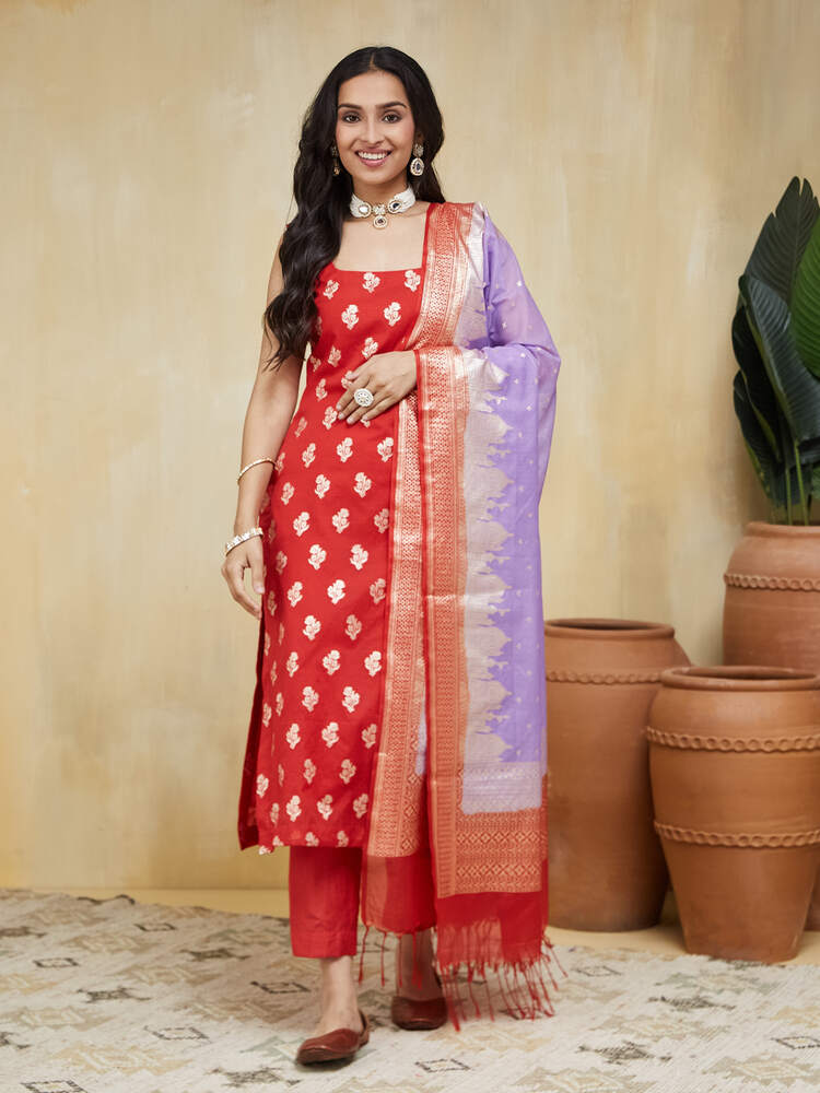 EOSS Sanai Stitched Suit