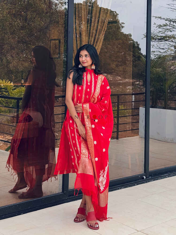 Kayna బెస్ట్ సెల్లర్ సూట్