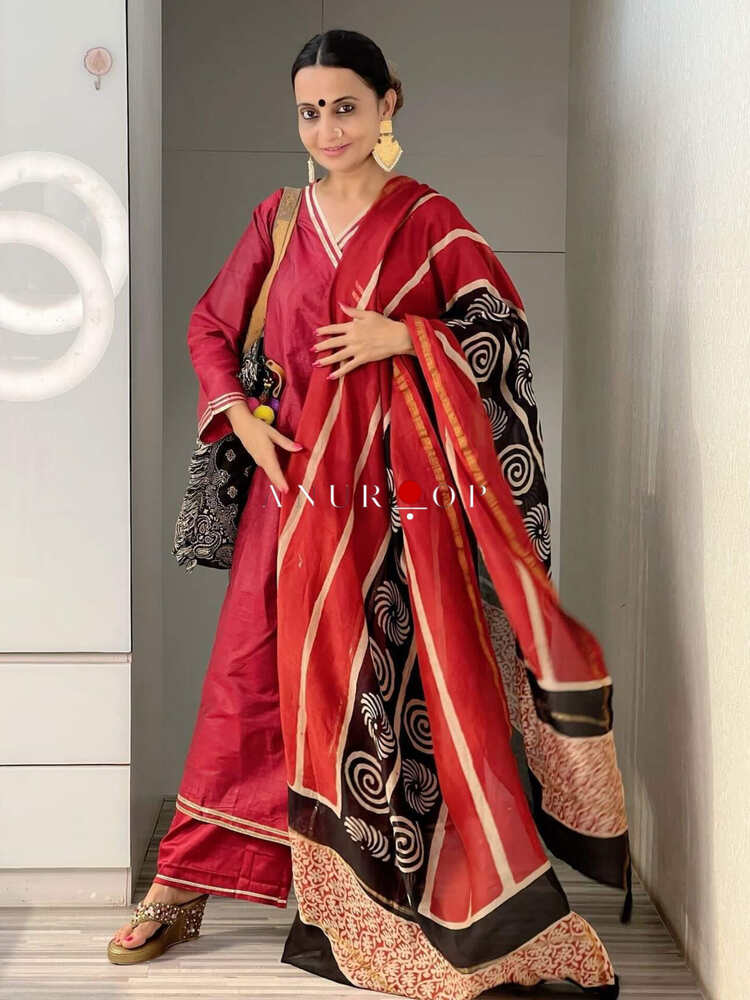 Pure Chanderi Silk Dupatta (Any Design will be sent)