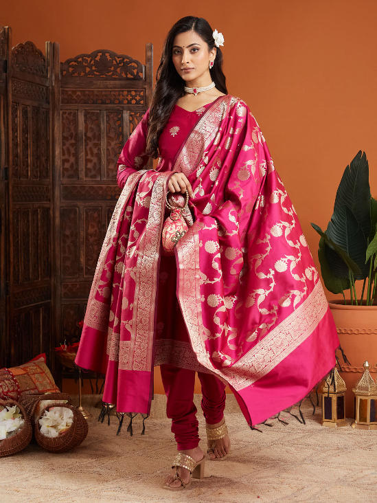 डायन्थस बेस्ट सेलर सूट