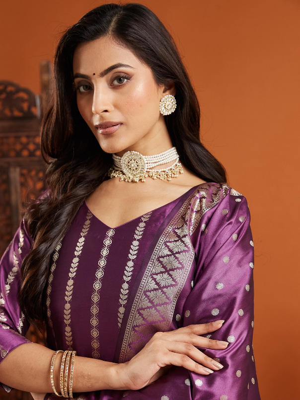 Tanirika Banarsi Silk Suit Set