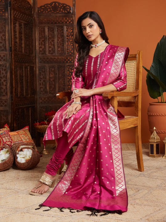 डायन्थस बेस्ट सेलर सूट