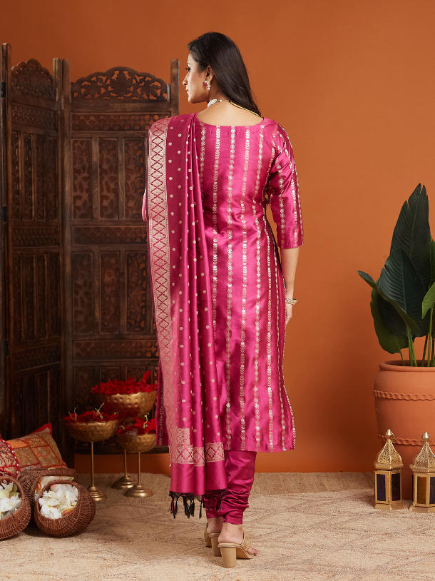 डायन्थस बेस्ट सेलर सूट