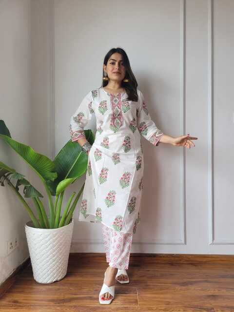 Kinamat Kurta Pant Set