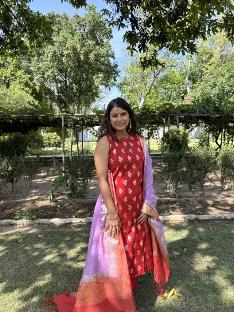 EOSS स्पार्कलिंग लव सिले सूट