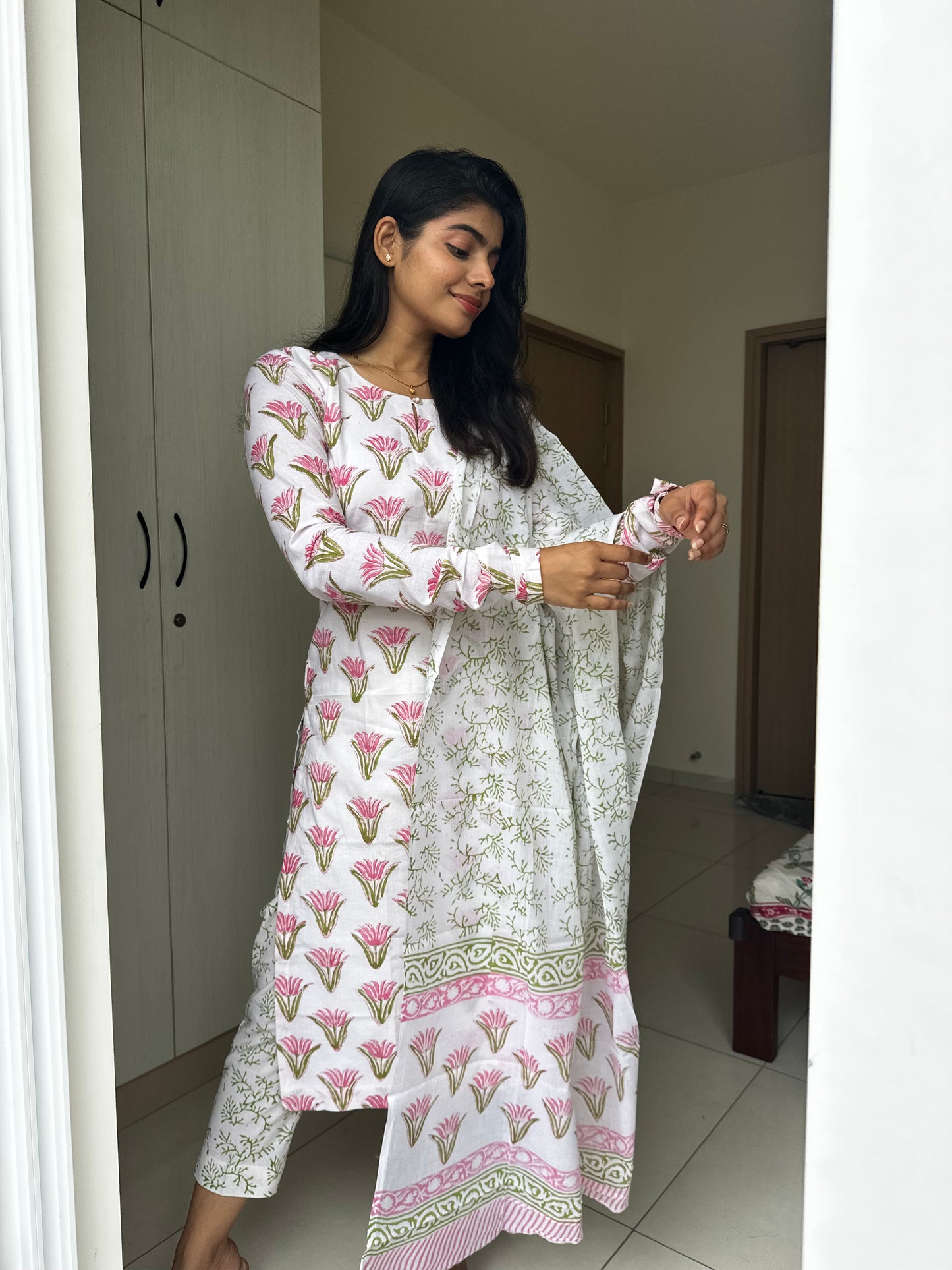 Sunaira Block Printed Cotton Suit Sset