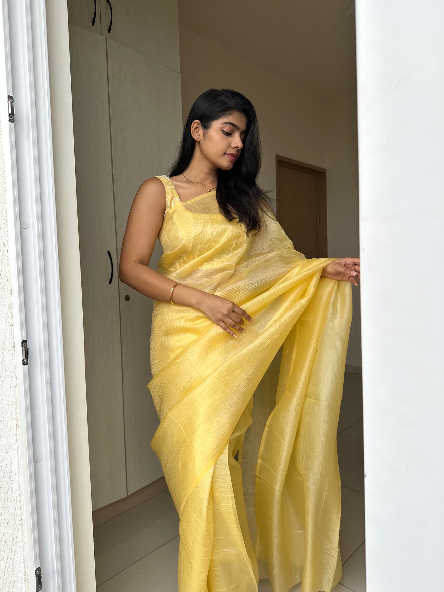 Dahliya Chiffon Handwork Saree