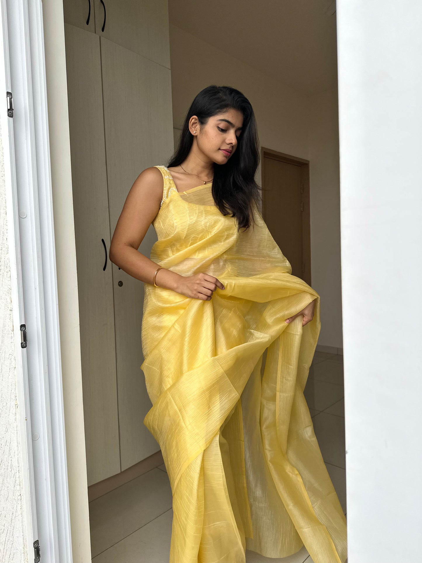 Dahliya Chiffon Handwork Saree