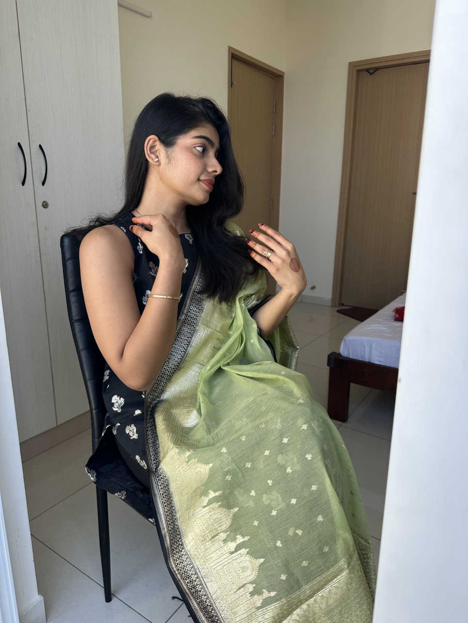 EOSS स्पार्कलिंग लव सिले सूट