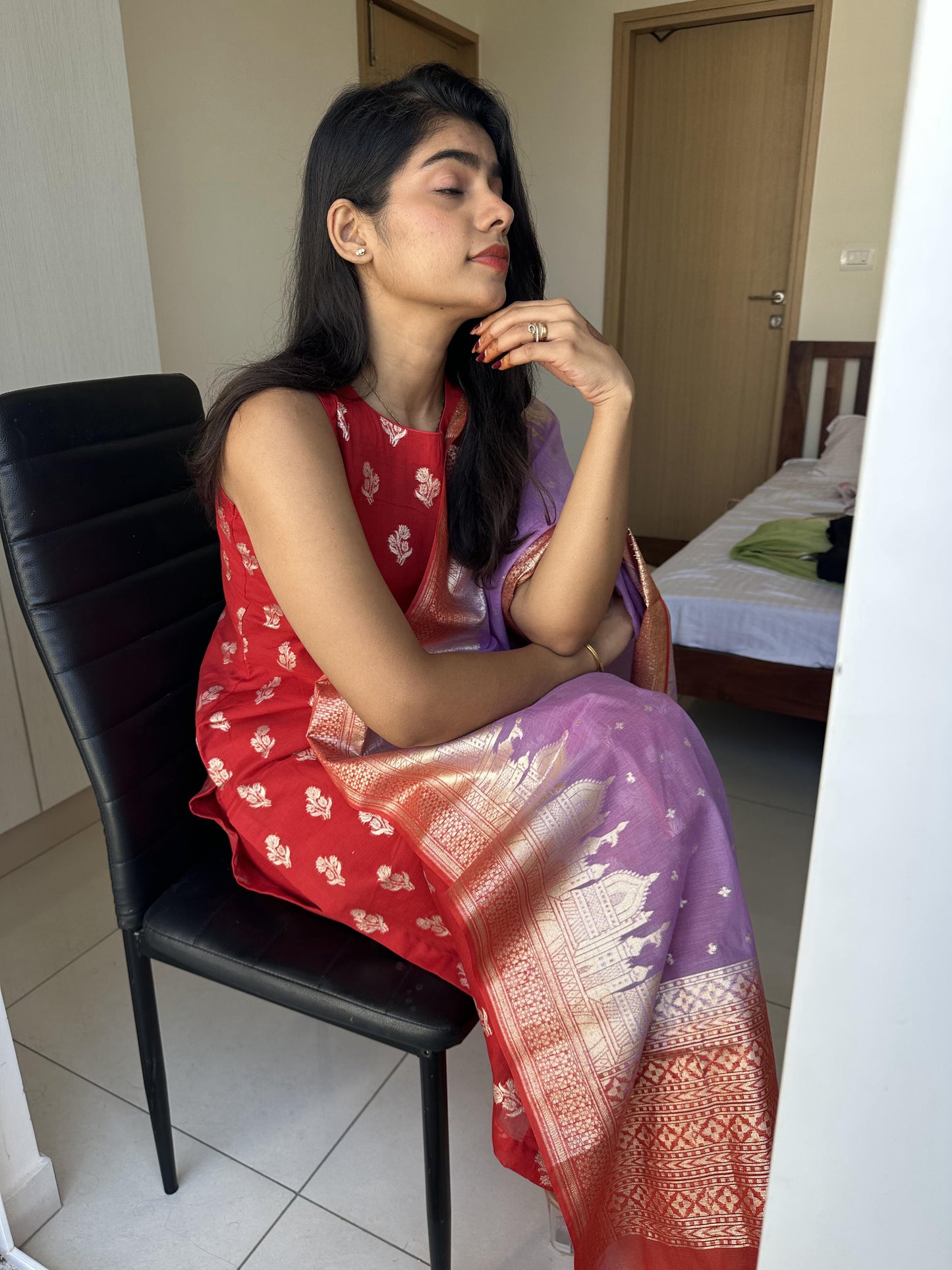 EOSS स्पार्कलिंग लव सिले सूट