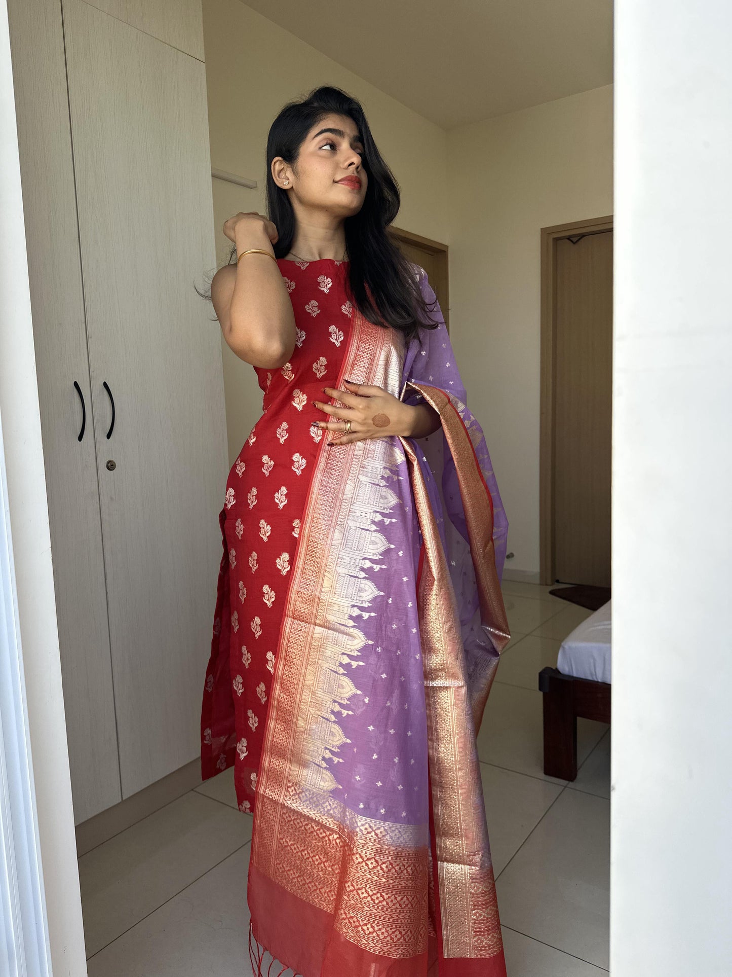 EOSS स्पार्कलिंग लव सिले सूट