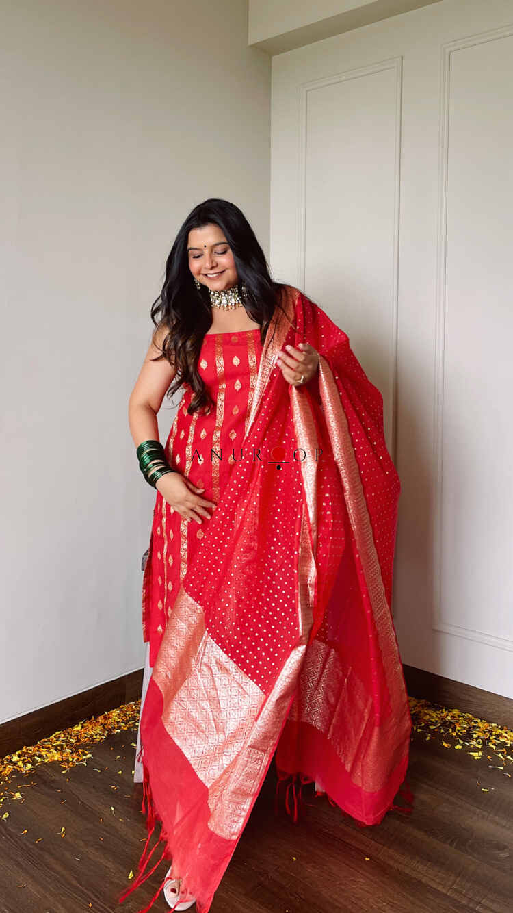 Anandi Best Seller Suit