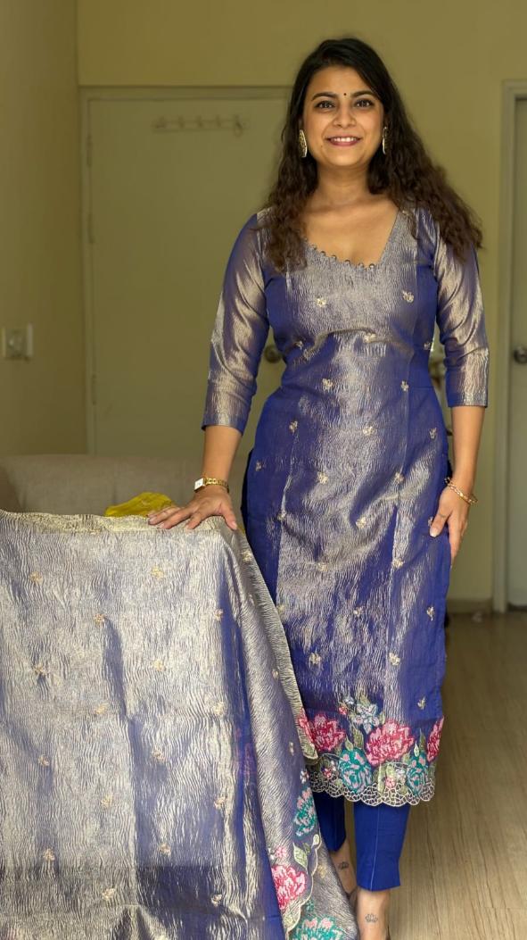 Divya Tissue Embroidered Suit