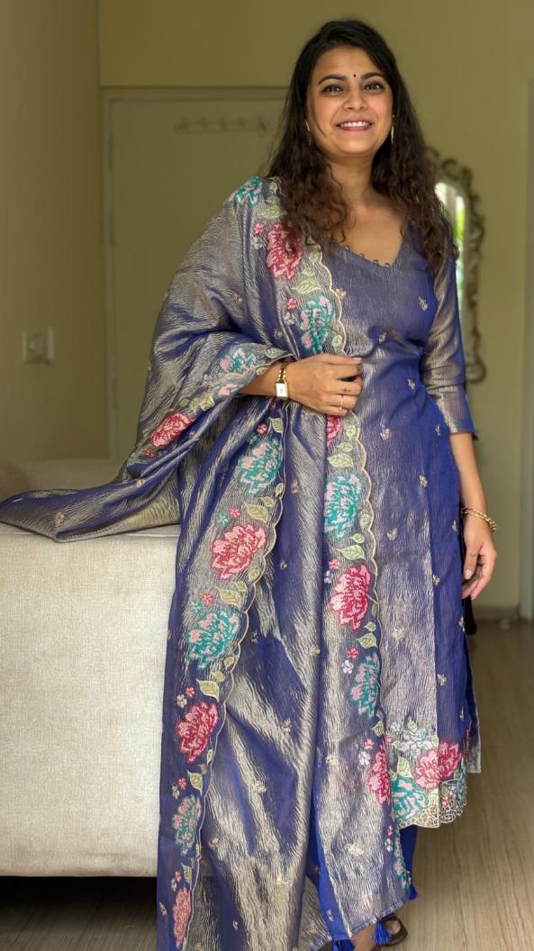 Divya Tissue Embroidered Suit