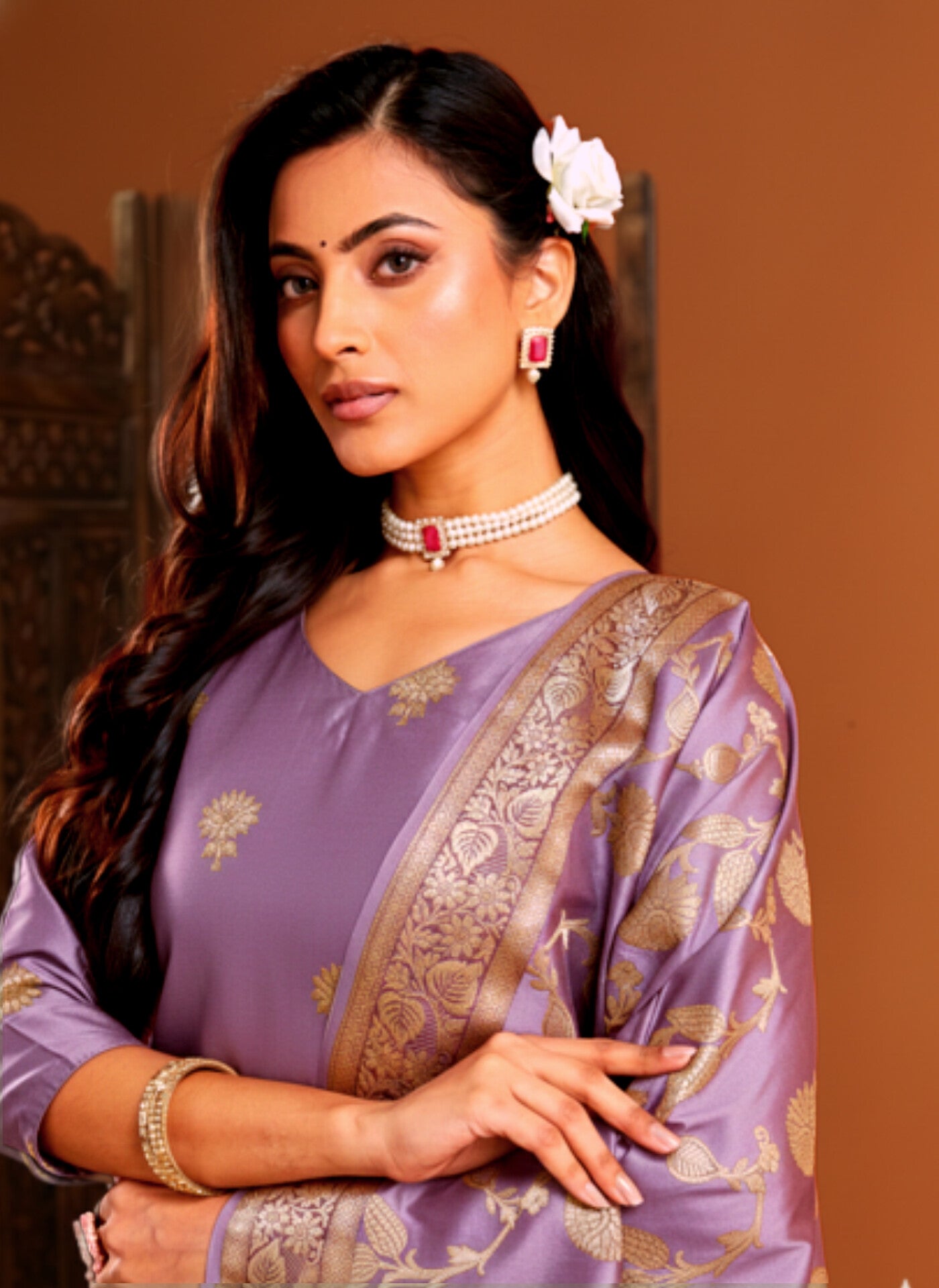 Sonu Banarsi Silk Unstitched Suit